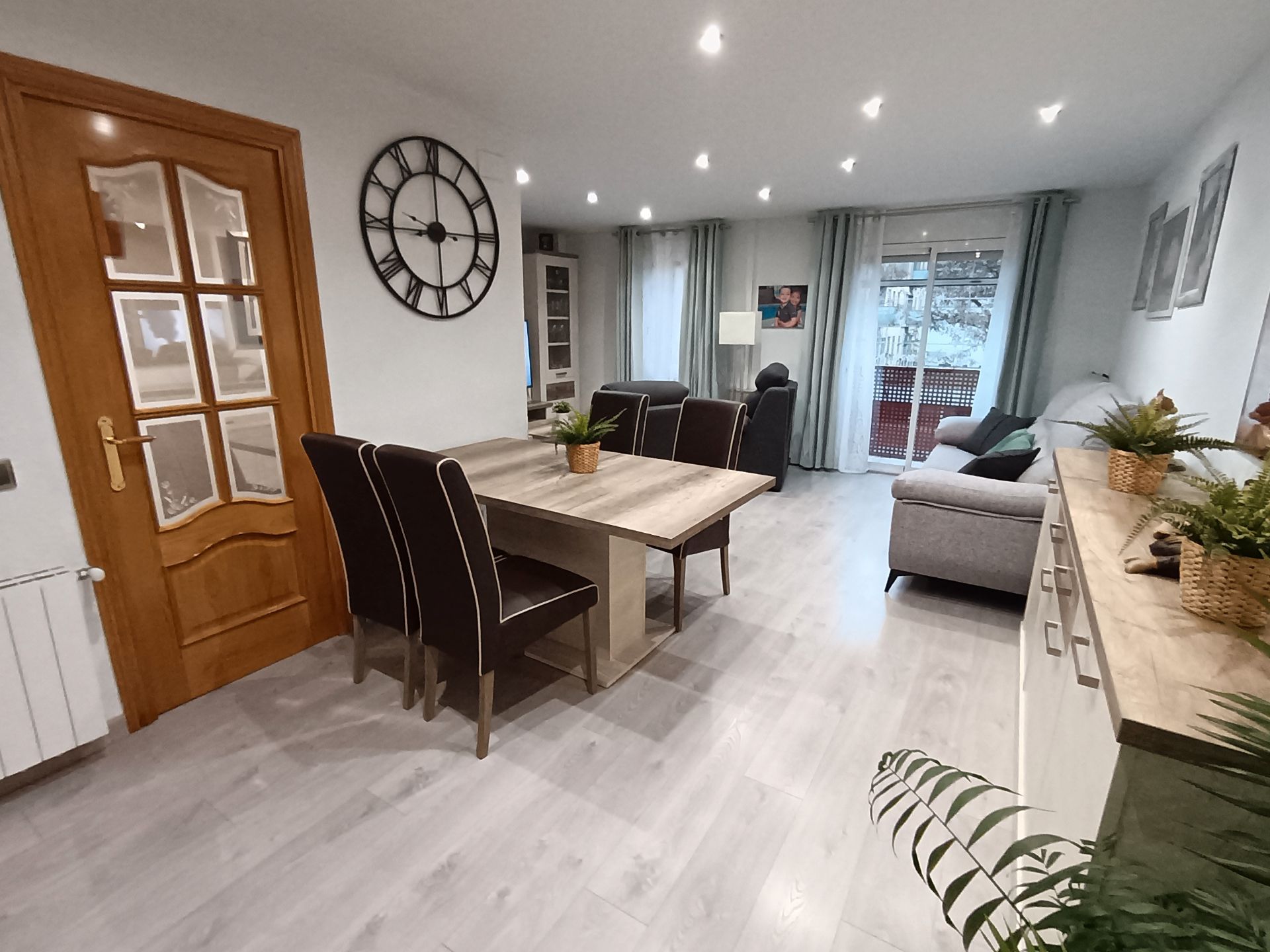 Flat for sale in Llefià
