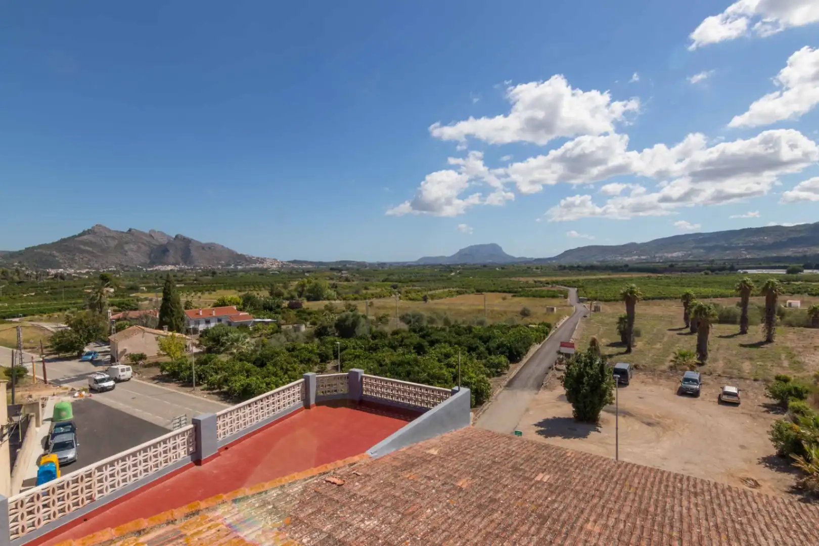 Exterior view of Buildings for sale in Tormos
