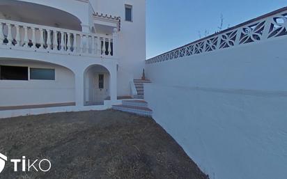 Jardí de Casa o xalet en venda en Rincón de la Victoria amb Terrassa, Piscina i Balcó