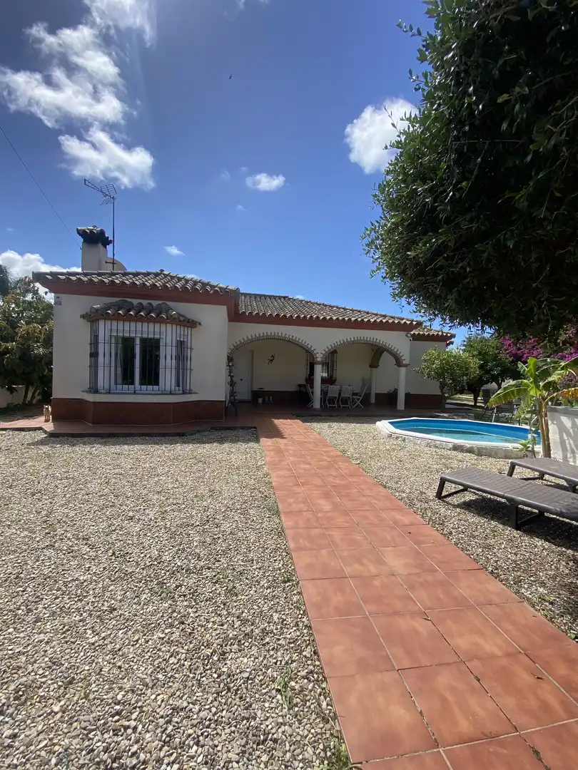 Exterior view of Houses for sale in Chiclana de la Frontera  with Air Conditioner, Storage room and Swimming Pool