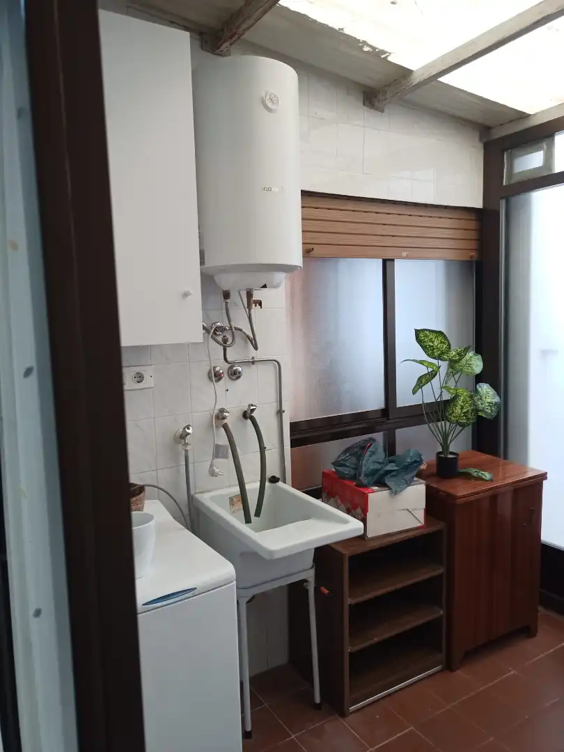 Bathroom of Flat for rent in Elche / Elx  with Air Conditioner and Furnished