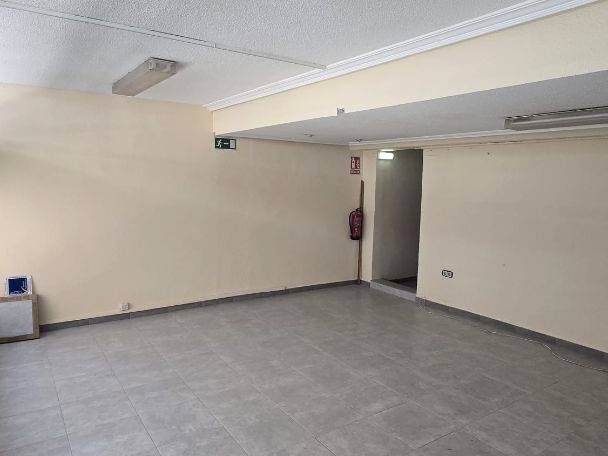 Oficina en Venta en Calle Constitución, 54 en Sama