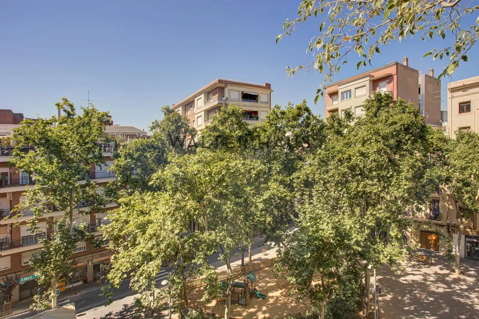 Vista exterior de Piso en venta en Sarrià - Sant Gervasi