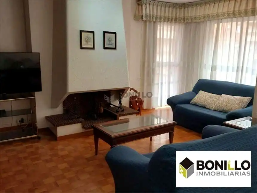 Wohnzimmer von Wohnung zur Miete in Teruel mit Heizung, Terrasse und Abstellraum