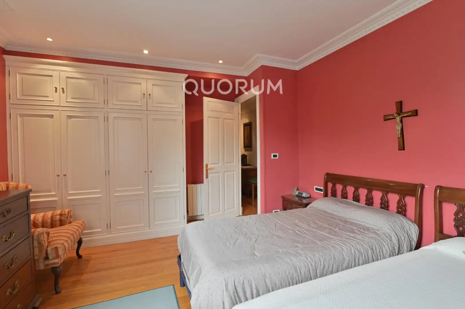 Habitación de Piso en venta en Bilbao  con Calefacción y Balcón