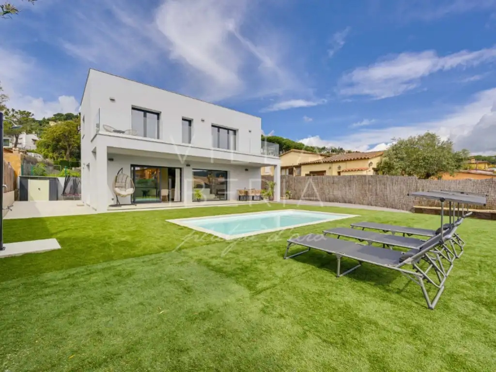 Exterior view of Houses for sale in Calonge i Sant Antoni  with Air Conditioner, Heating and Private garden