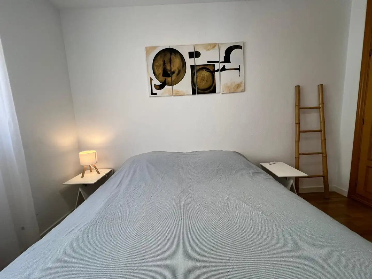 Bedroom of Flat for share in Madrid  with Heating, Furnished and Oven