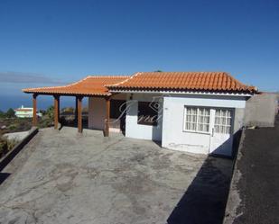 Exterior view of House or chalet for sale in Los Llanos de Aridane  with Private garden