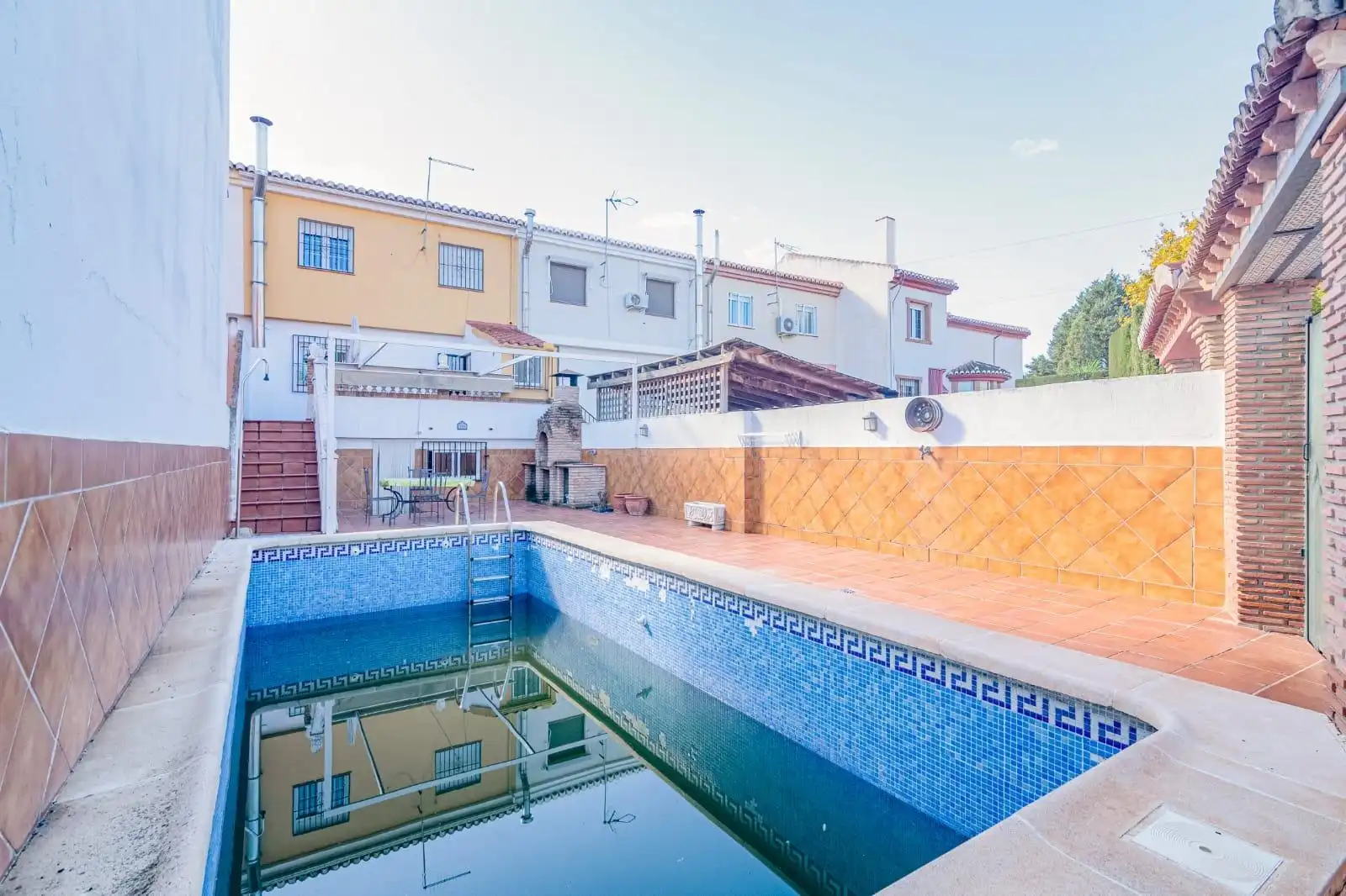 Casa adosada en venda a Cúllar Vega