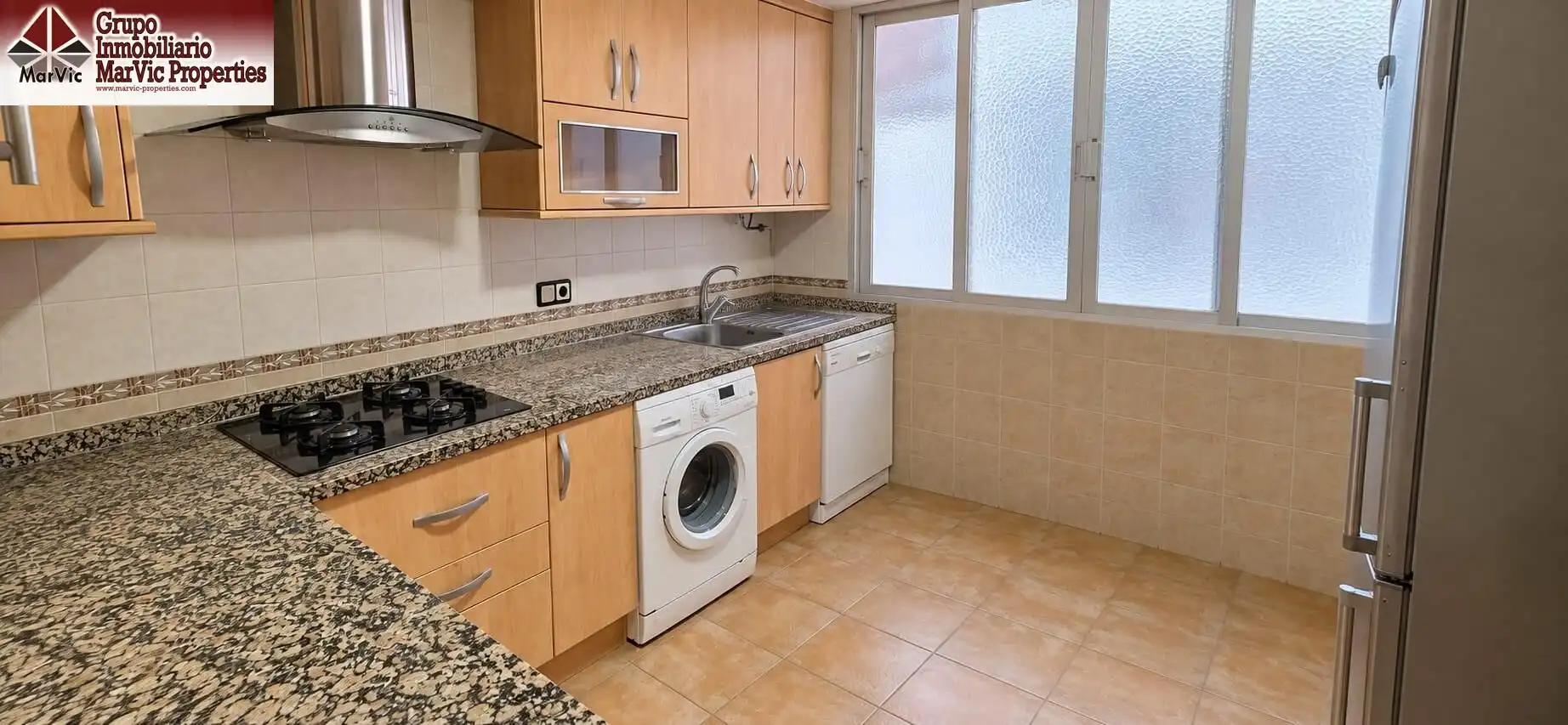 Cuina de Pis en venda en Benidorm amb Aire condicionat, Terrassa i Moblat