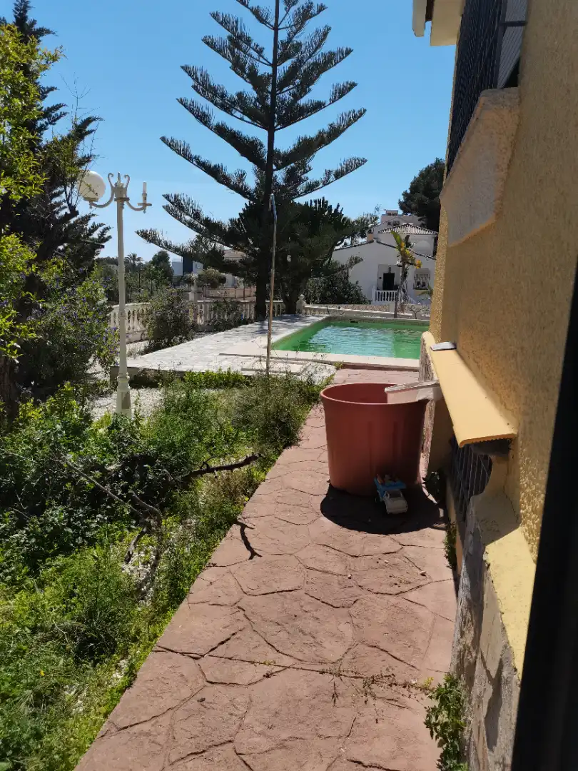 Piscina de Casa o xalet en venda en Málaga amb Calefacció, Jardí privat i Parquet