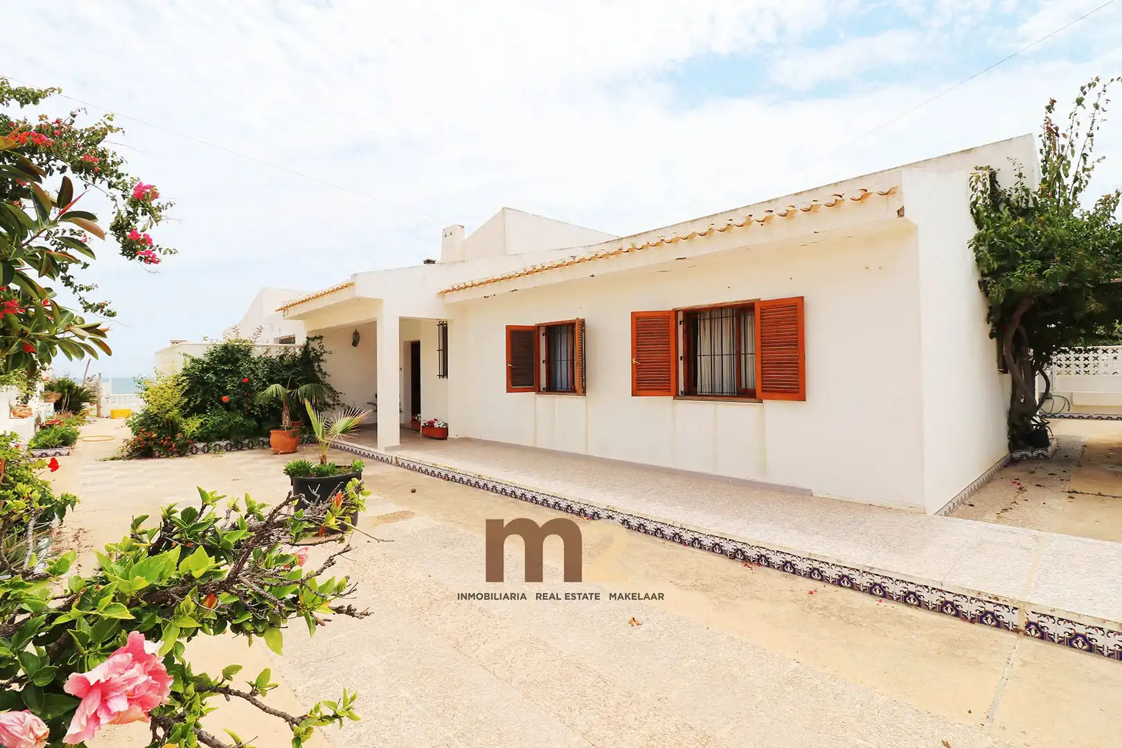 Chalet con jardín en venta en Avenida de la Libertad