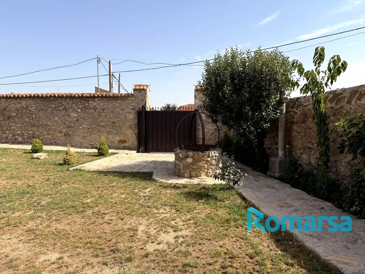 Country homes for rent in Doña Juanita, Gemuño