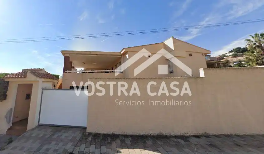Villa con piscina in vendita a RIO JALON, imagen 2