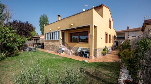 ELEGANTE Chalet unifamiliar en Alamedilla del Berrocal Avila