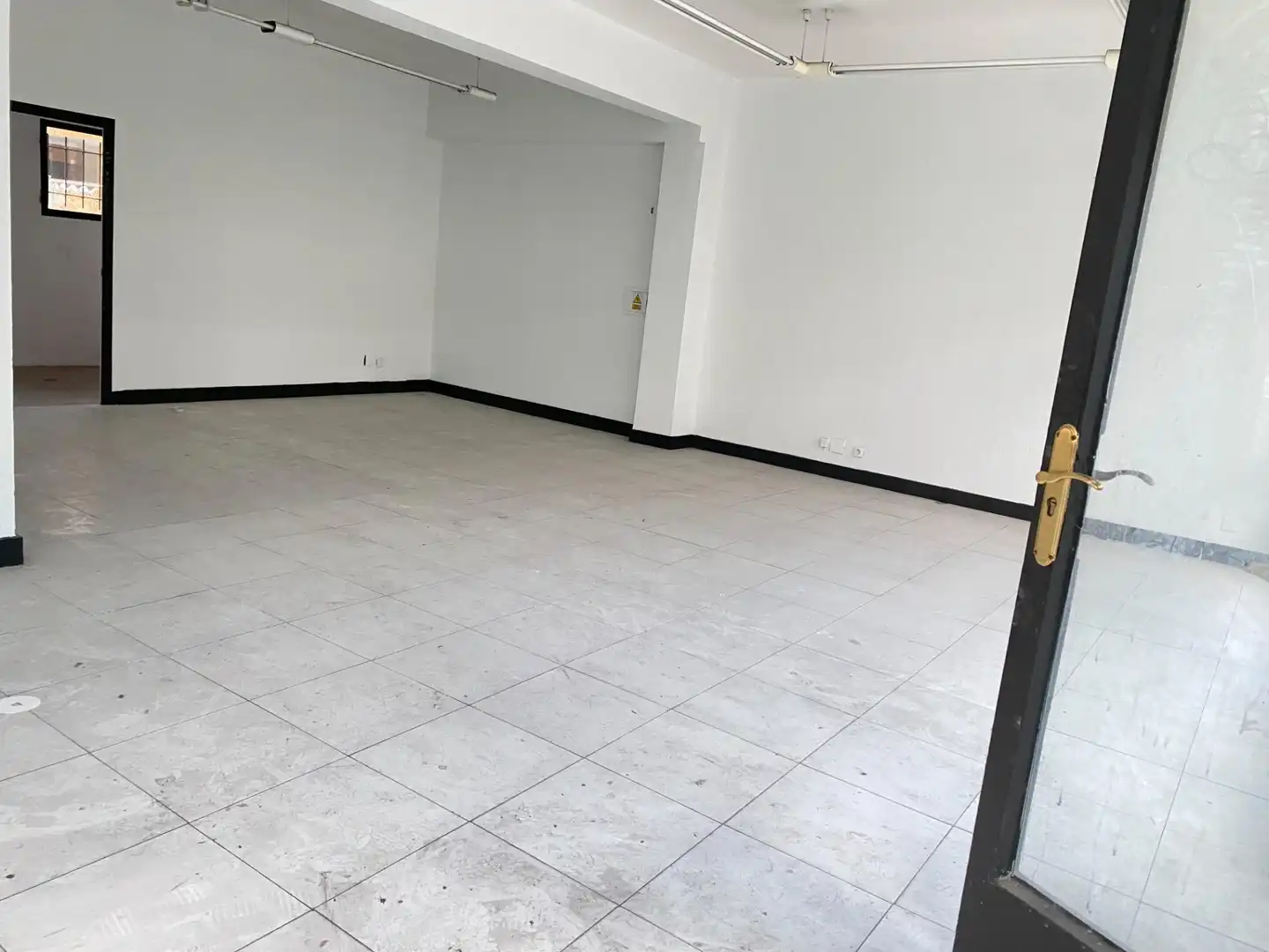 Local comercial en alquiler en Centro Urbano - Hirigunea, imagen 9