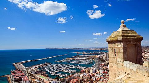 Photo 5 of Flat for sale in Calle de Gil Osorio, El Carril - Paseo de Chapi, Alicante