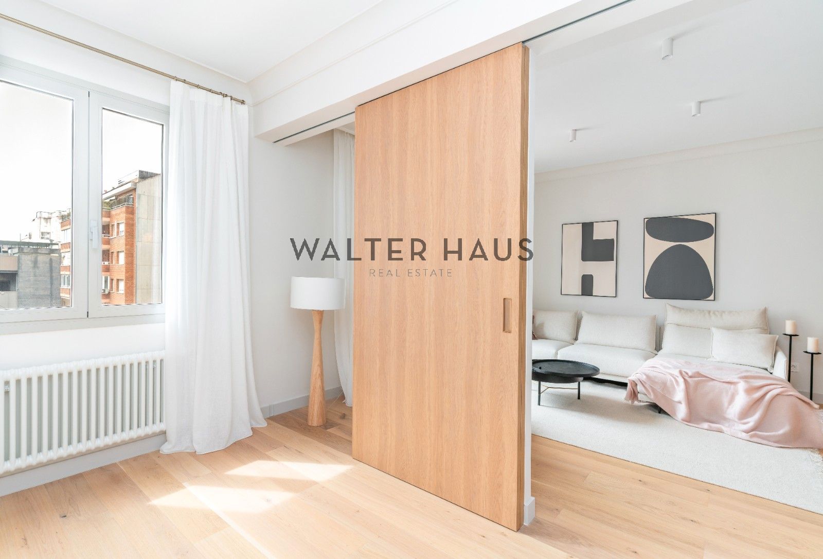 Bedroom of Flat for sale in  Barcelona Capital  with Balcony