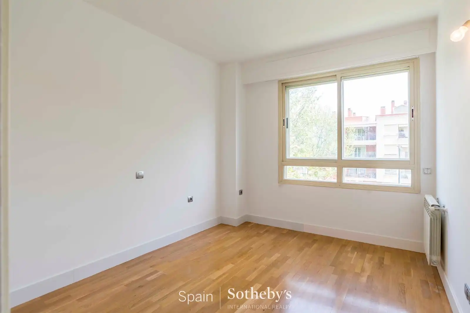Dormitori de Apartament de lloguer en Pozuelo de Alarcón amb Aire condicionat, Calefacció i Terrassa