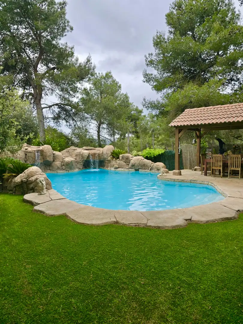 Piscina de Casa o chalet de alquiler en Begues con Calefacción, Jardín privado y Parquet
