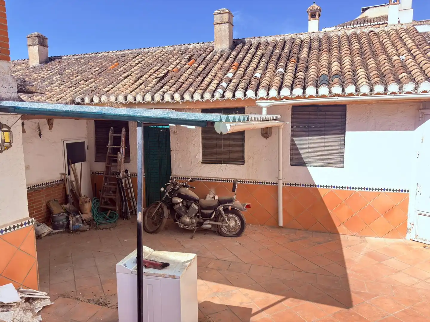 Vista exterior de Casa o chalet en venta en Huétor Vega con Jardín privado y Terraza