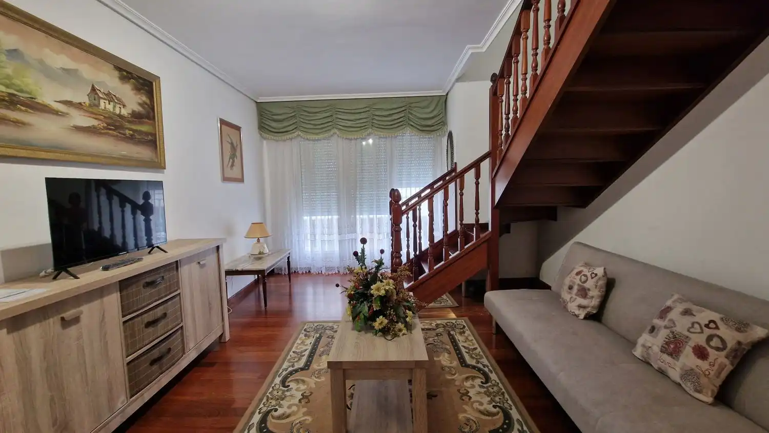 Living room of Flat for rent in Torrelavega   with Heating, Terrace and Furnished