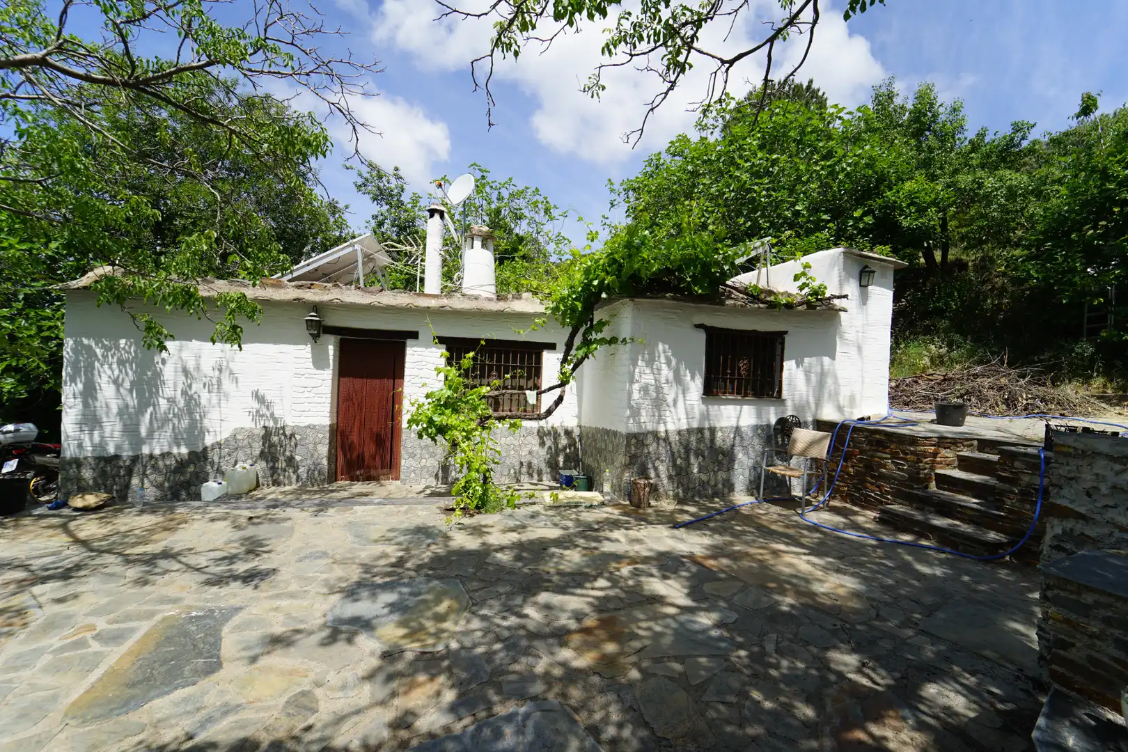 Vista exterior de Finca rústica en venda en La Taha amb Terrassa i Moblat