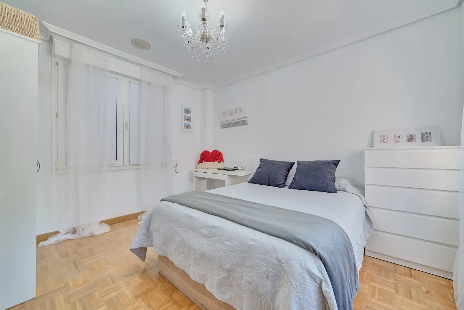 Habitación de Casa adosada en venta en Ezcabarte con Calefacción, Jardín privado y Parquet