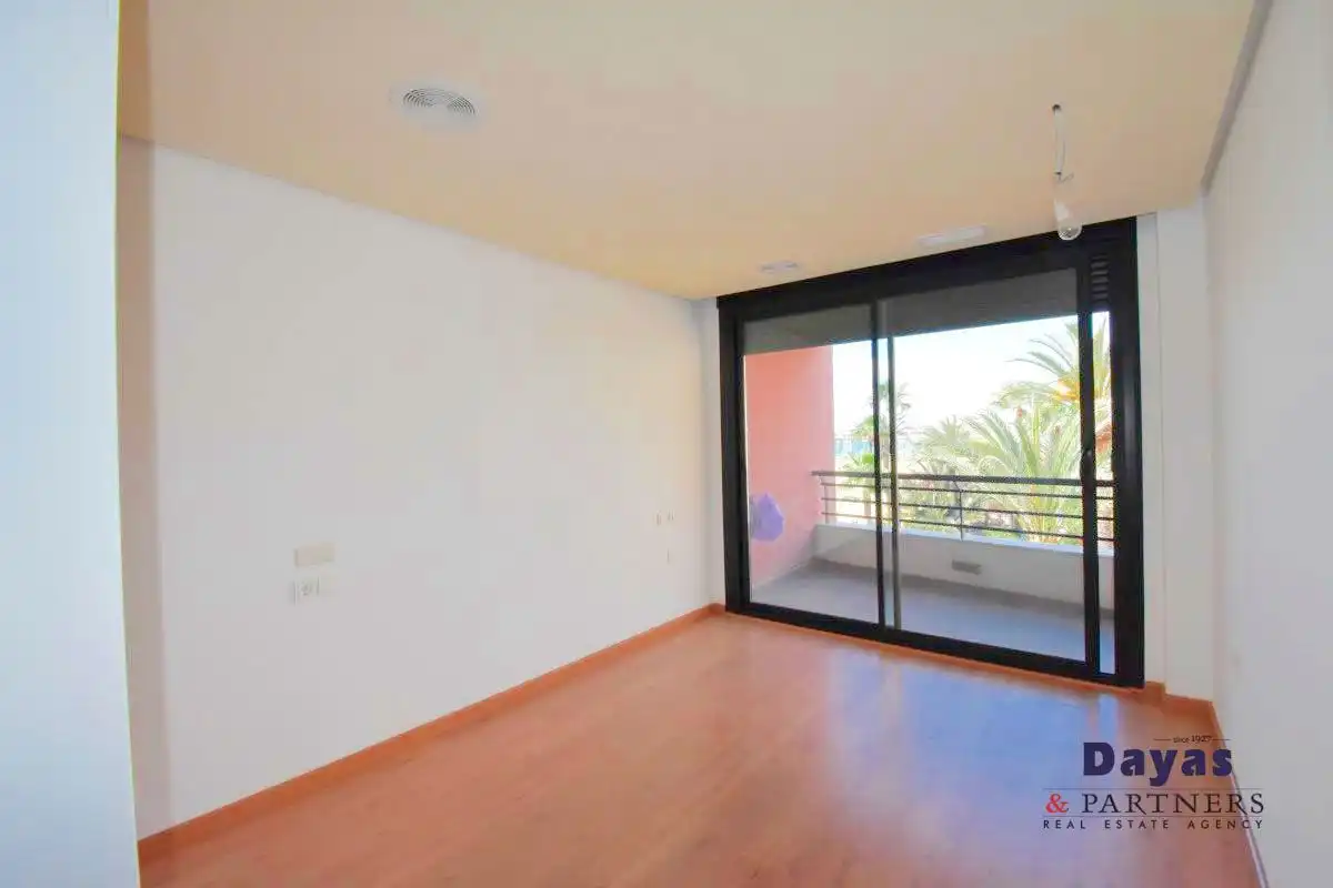 Dormitori de Apartament en venda en Centro