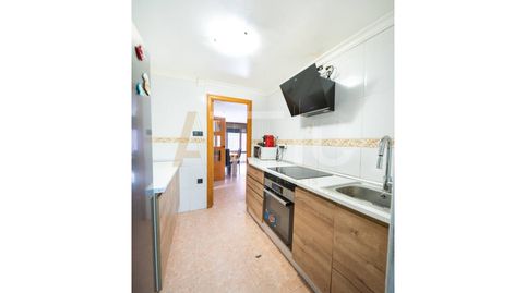Foto 3 de Piso en venta en Calle Montnegre, 37, La Plana del Pintor, Sabadell