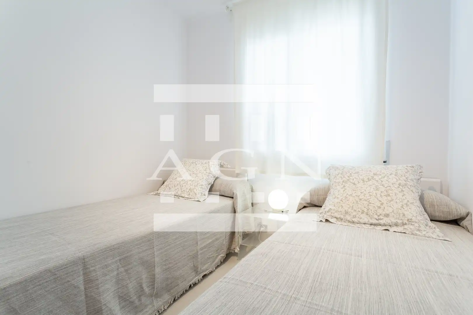 Schlafzimmer von Wohnung zum Verkauf in Salou mit Klimaanlage, Heizung und Terrasse