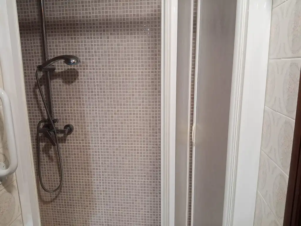 Baño de Piso en venta en Valencia con Aire acondicionado, Amueblado y Horno