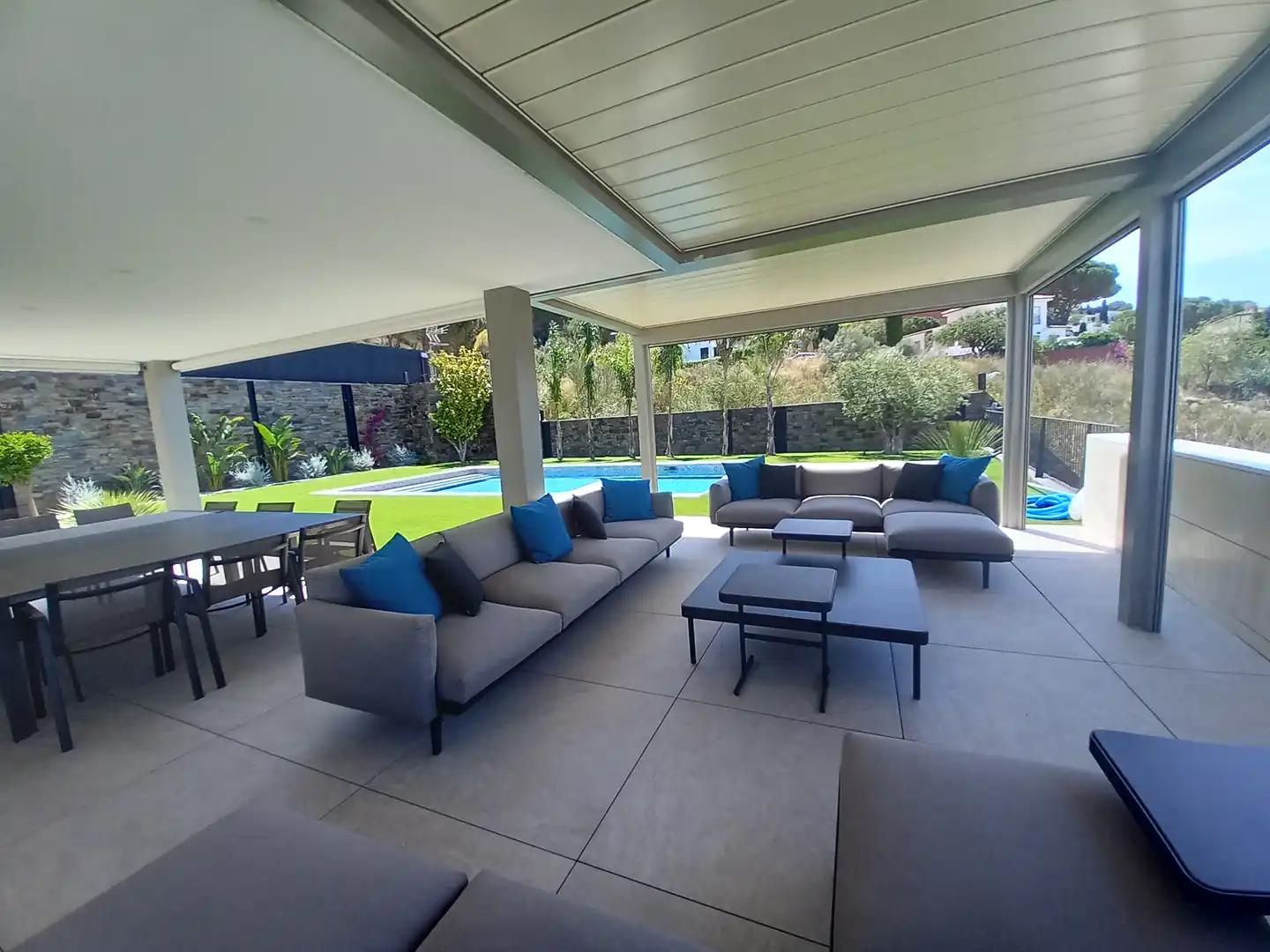 Detached house with terrace for sale in Almadrava - Canyelles - Puig-Rom, imagen 4