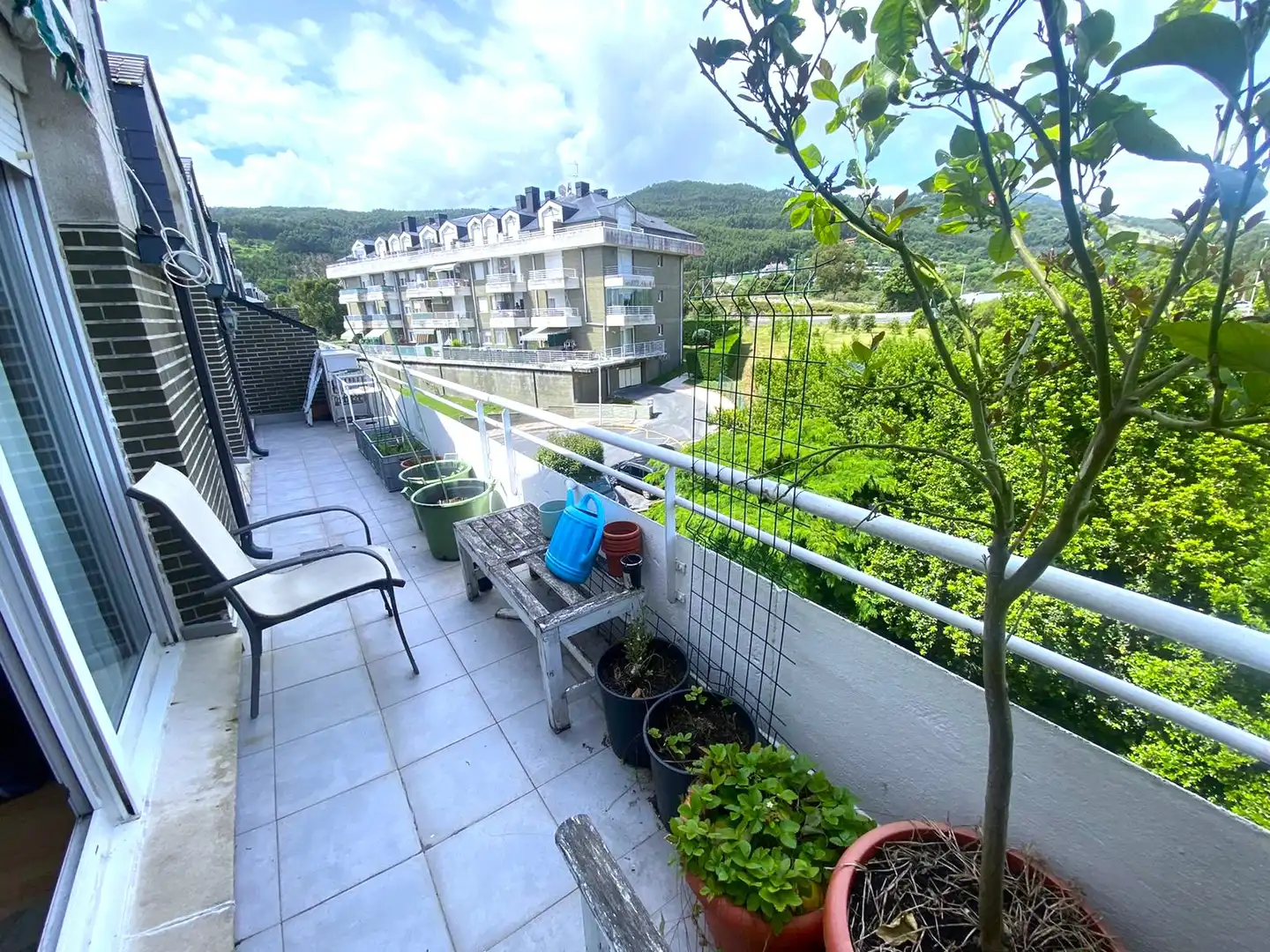 Terrasse von Dachboden zum Verkauf in Castro-Urdiales mit Heizung, Privatgarten und Parkett