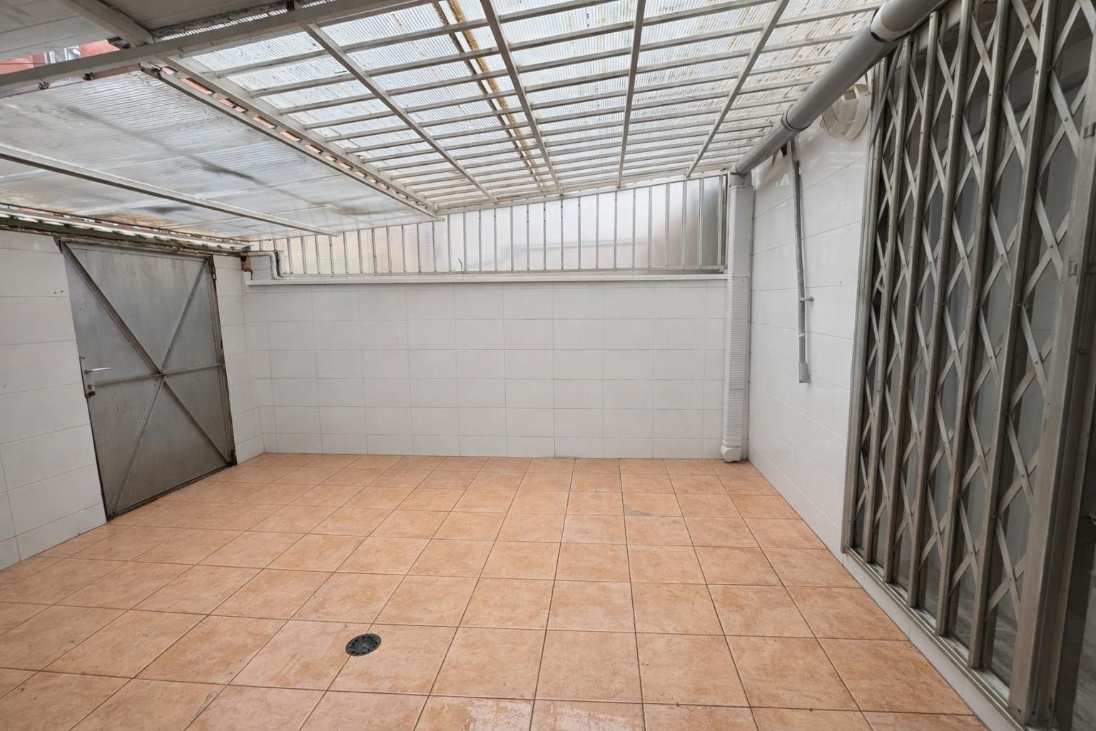 Planta baja for sale in Gavà  with Air Conditioner and Terrace