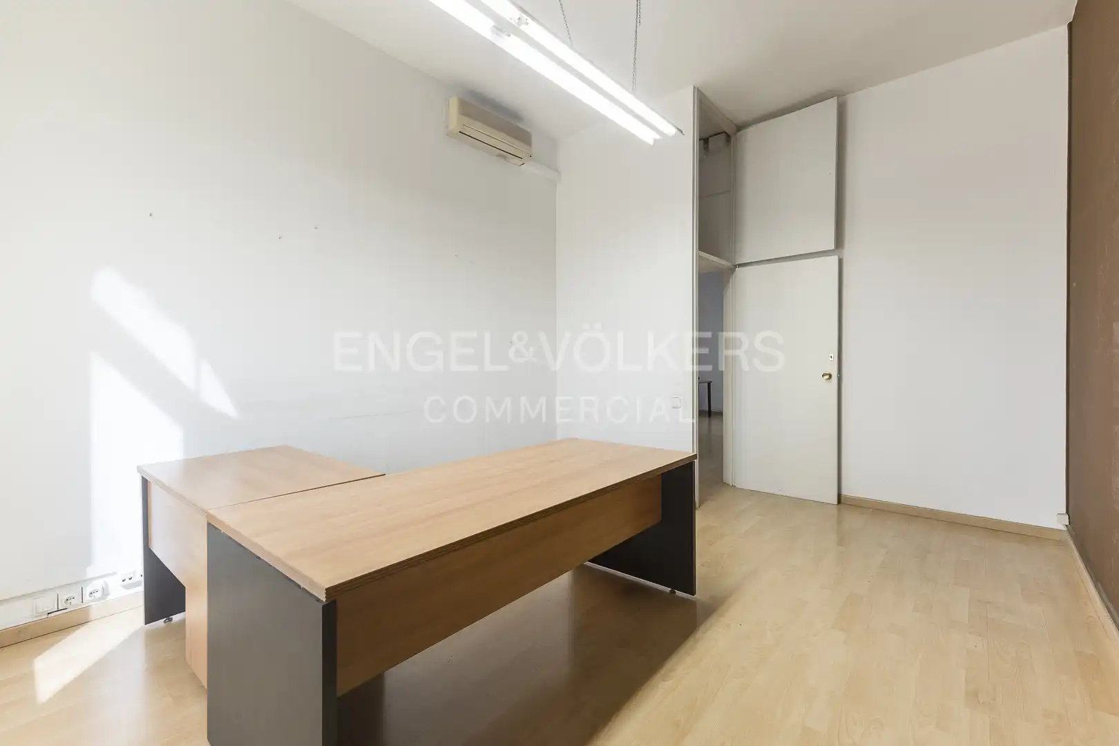 Office for rent in Barcelona  with Air Conditioner and Heating