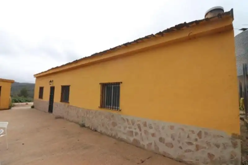 Vista exterior de Finca rústica en venta en Alborache con Jardín privado y Trastero