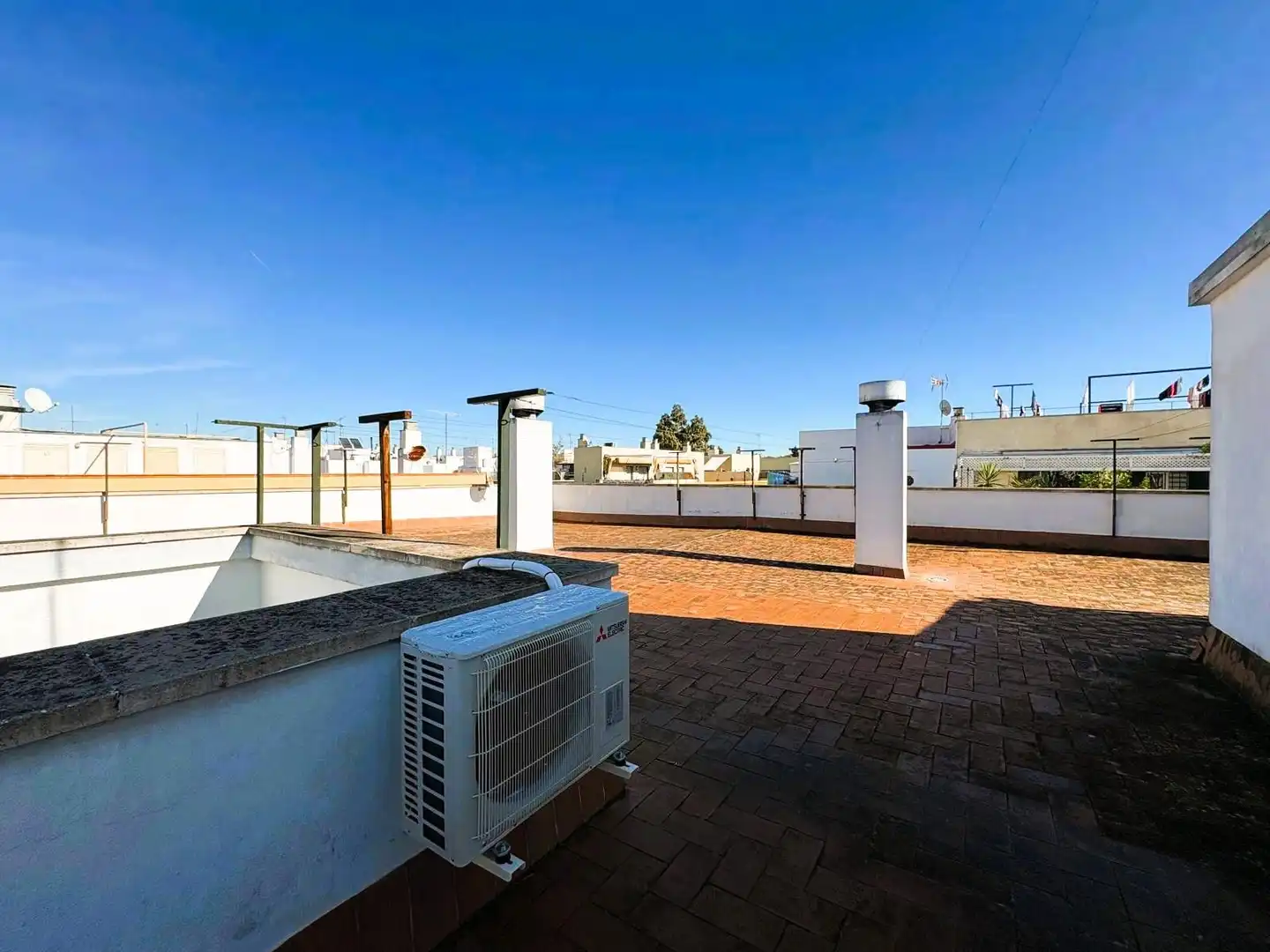Terrace of Flat for sale in Sevilla  with Air Conditioner, Terrace and Storage room