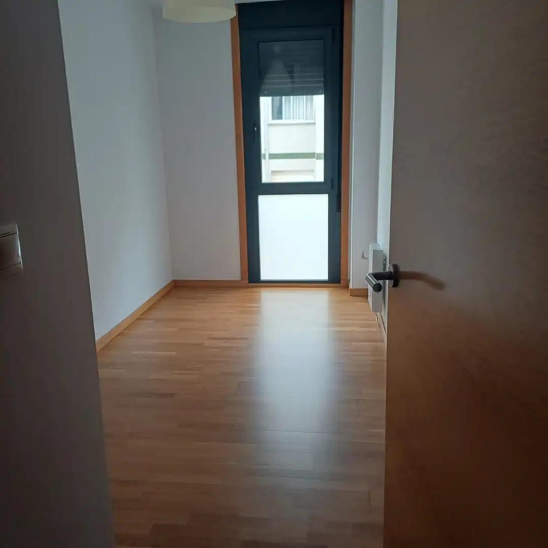 Piso en venta en Vilagarcía de Arousa con Calefacción, Parquet y Trastero