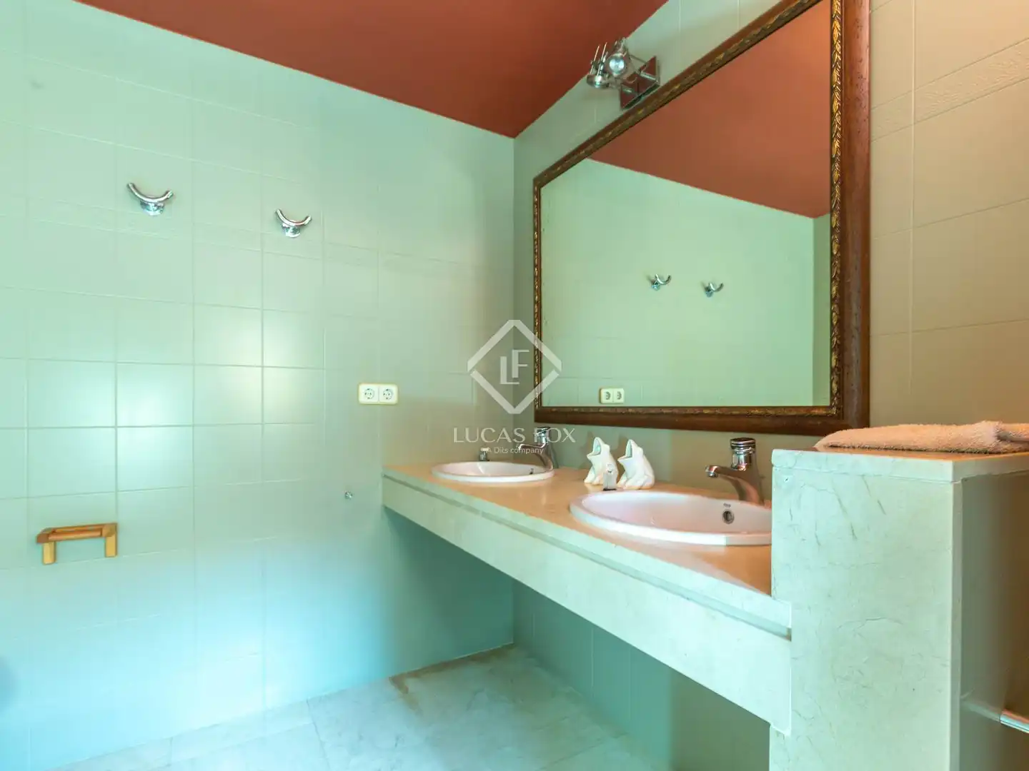 Bathroom of Houses for sale in Esplugues de Llobregat  with Air Conditioner, Heating and Private garden