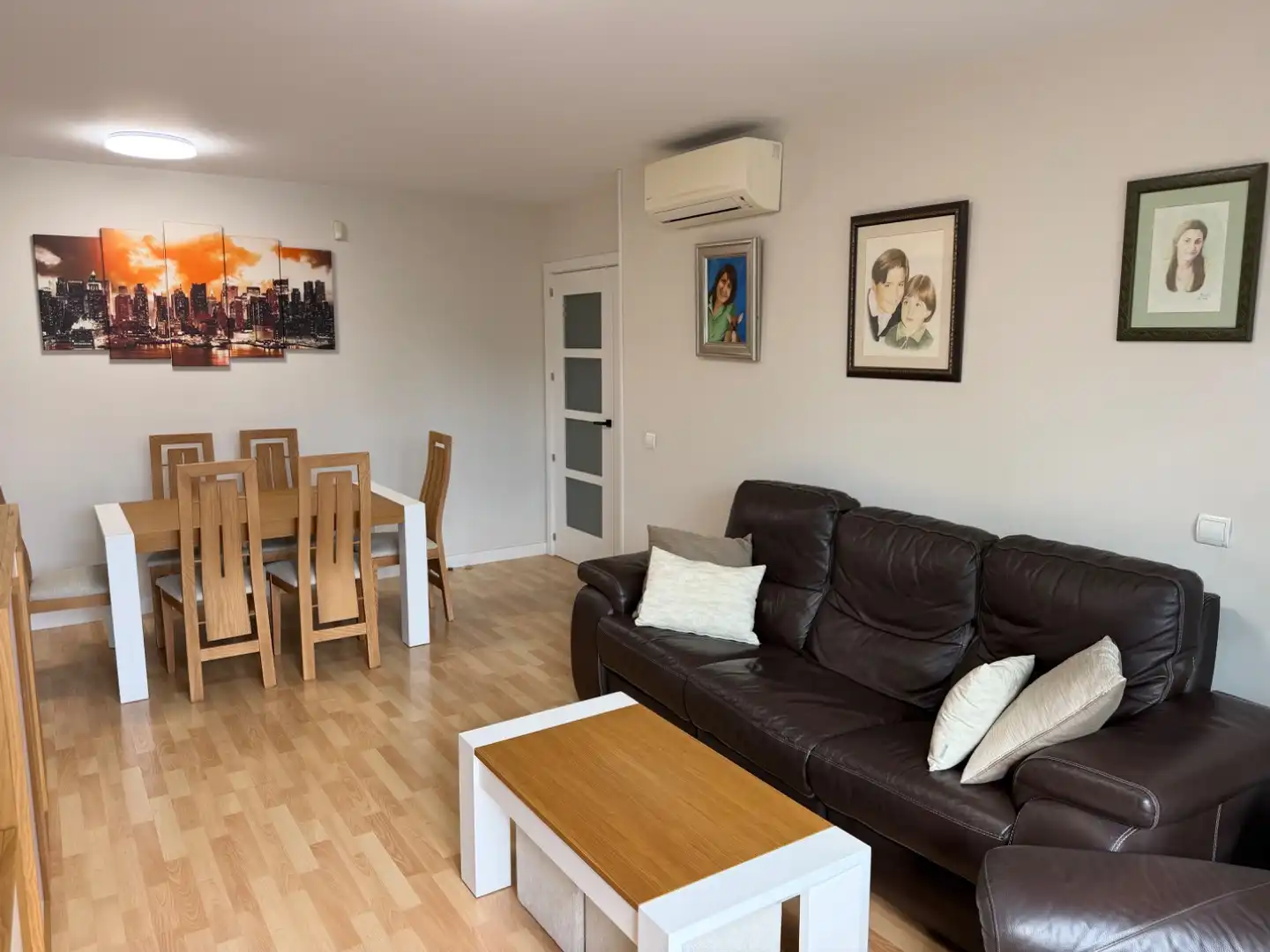 Living room of Flat for sale in Pinto  with Air Conditioner, Terrace and Swimming Pool