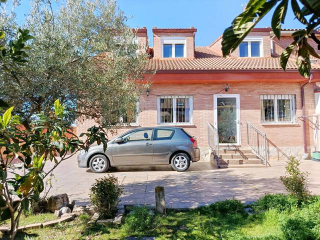 Casa-chalet en Venta en Urb. Belvalle