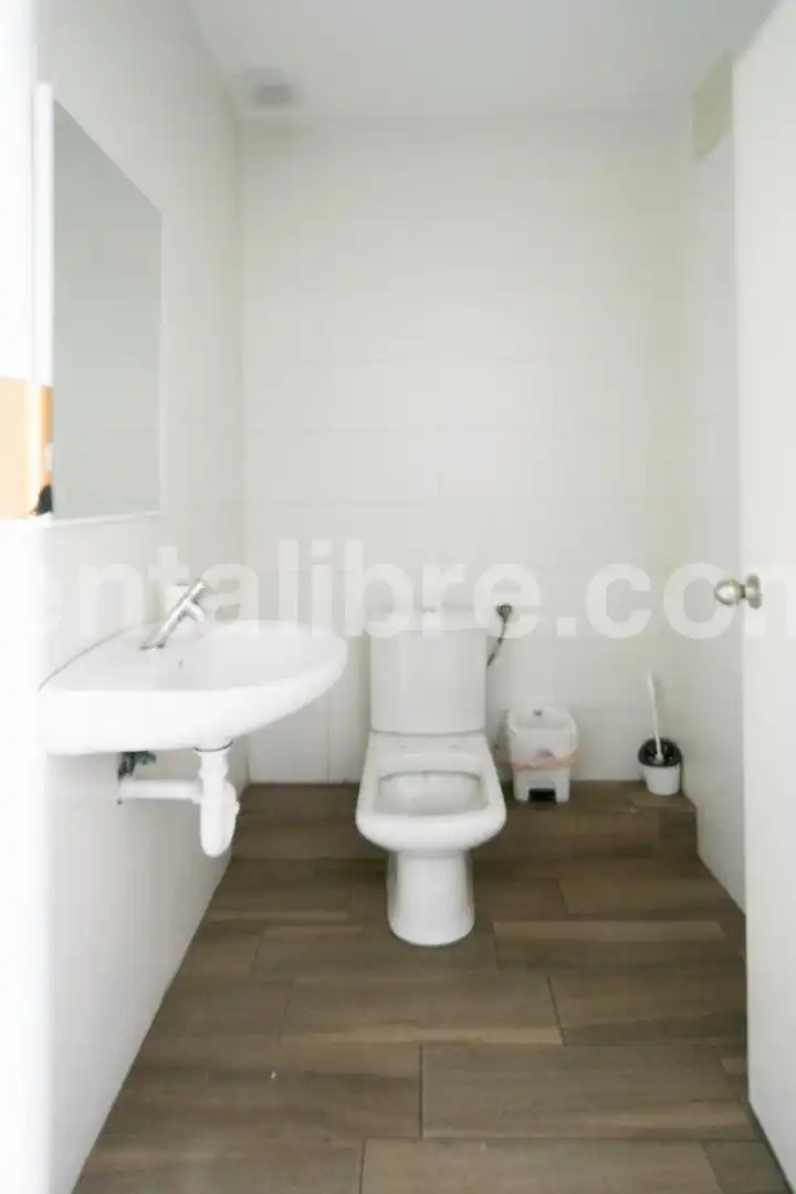 Badezimmer von Geschaftsraum zum Verkauf in Jerez de la Frontera