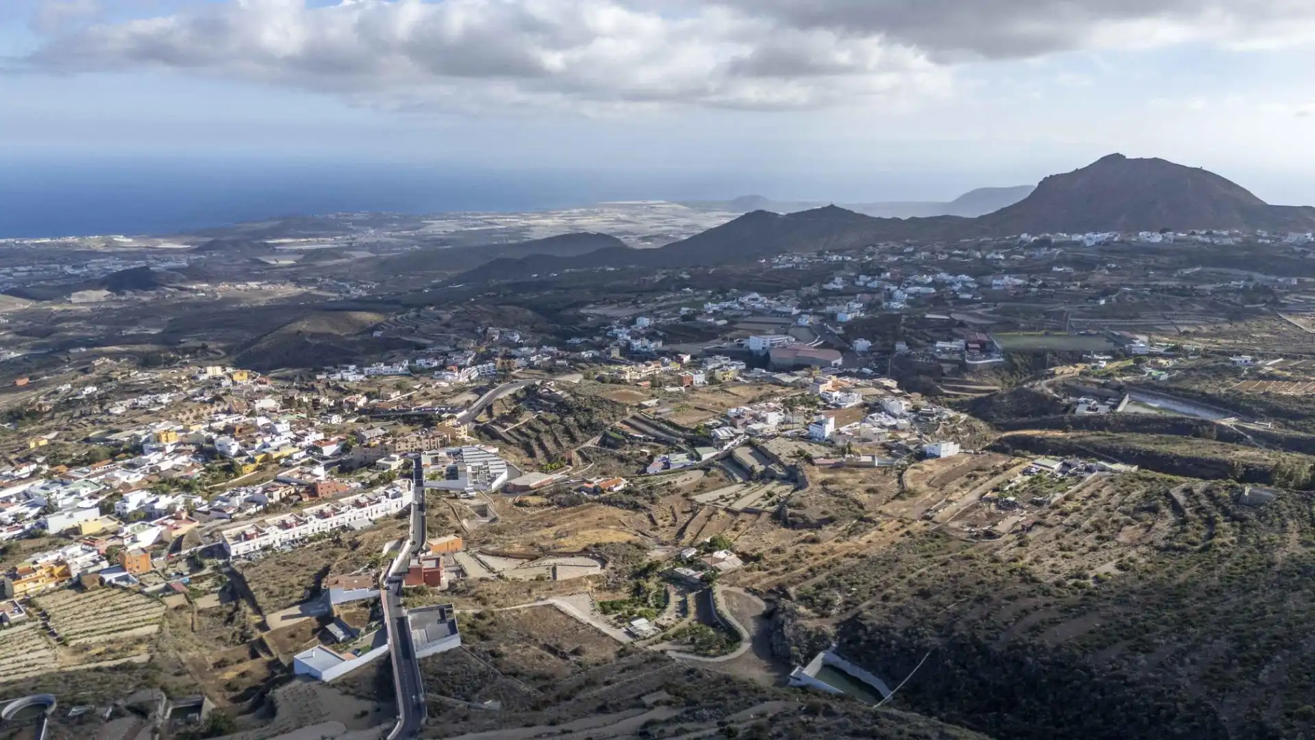 Vista exterior de Casa adosada en venta en San Miguel de Abona con Aire acondicionado, Jardín privado y Terraza
