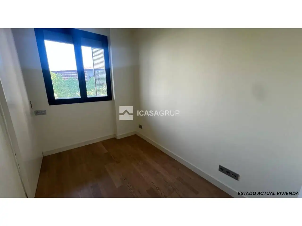 Bedroom of Flat for sale in Barcelona  with Air Conditioner, Heating and Parquet flooring