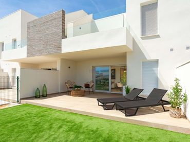 Piso con piscina en venta en Algorfa