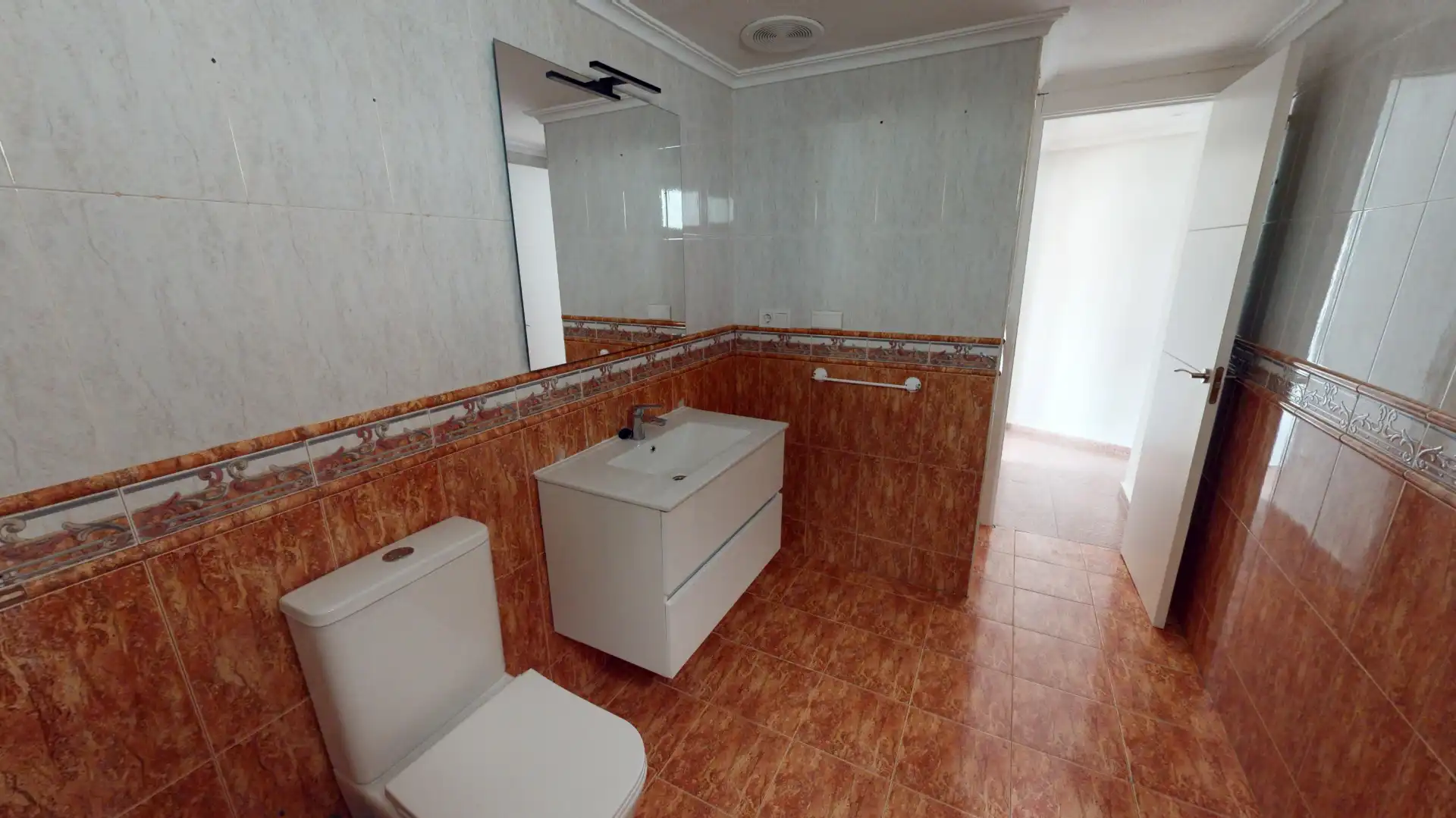 Bathroom of Flat for sale in Elche ciudad