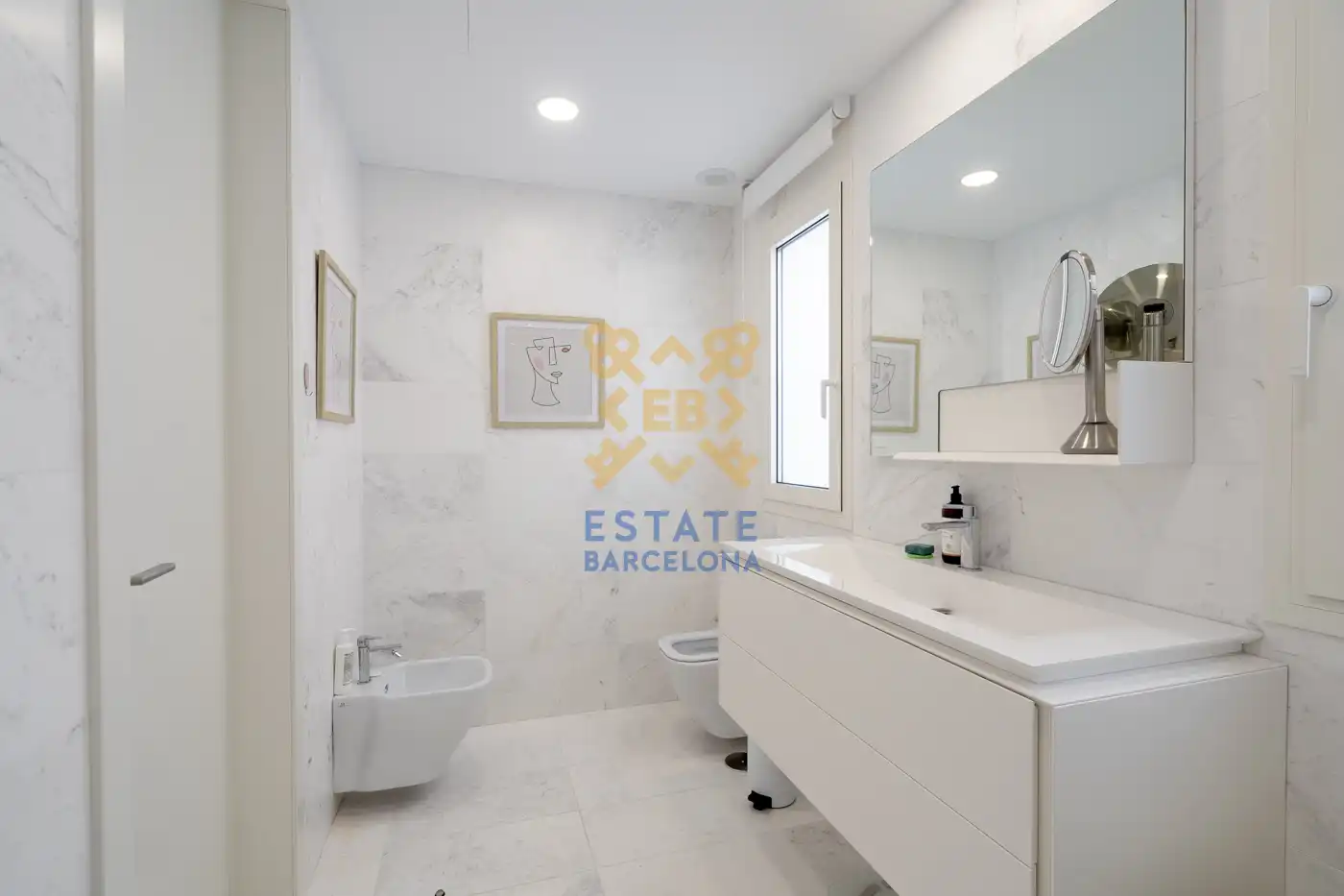 Badezimmer von Dachboden zum Verkauf in Valencia mit Klimaanlage, Heizung und Möbliert