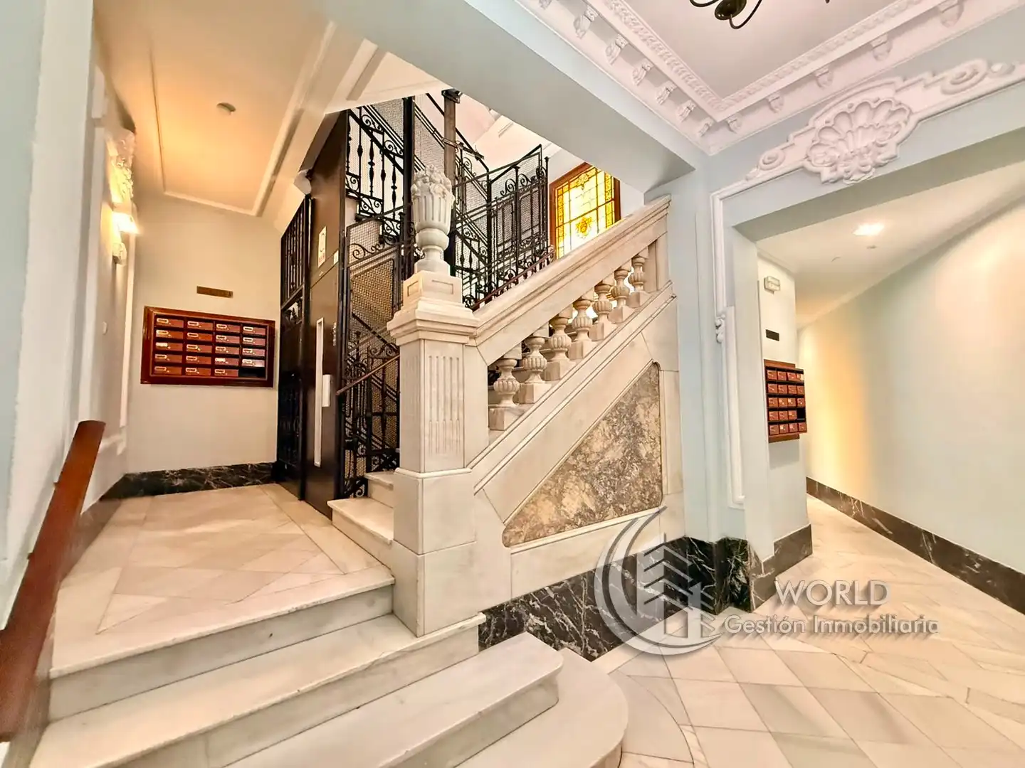Flat for sale in Madrid  with Air Conditioner and Heating