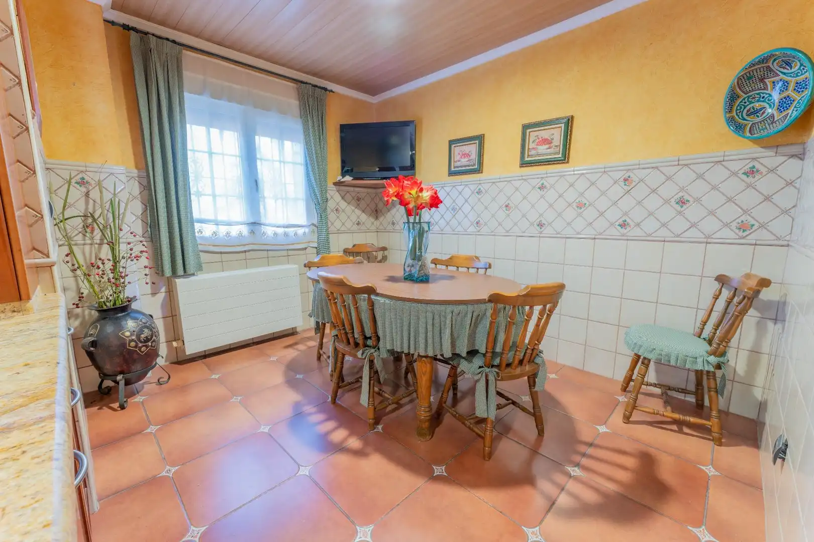 Comedor de Casa o chalet en venta en Elche / Elx con Trastero, Piscina y Balcón